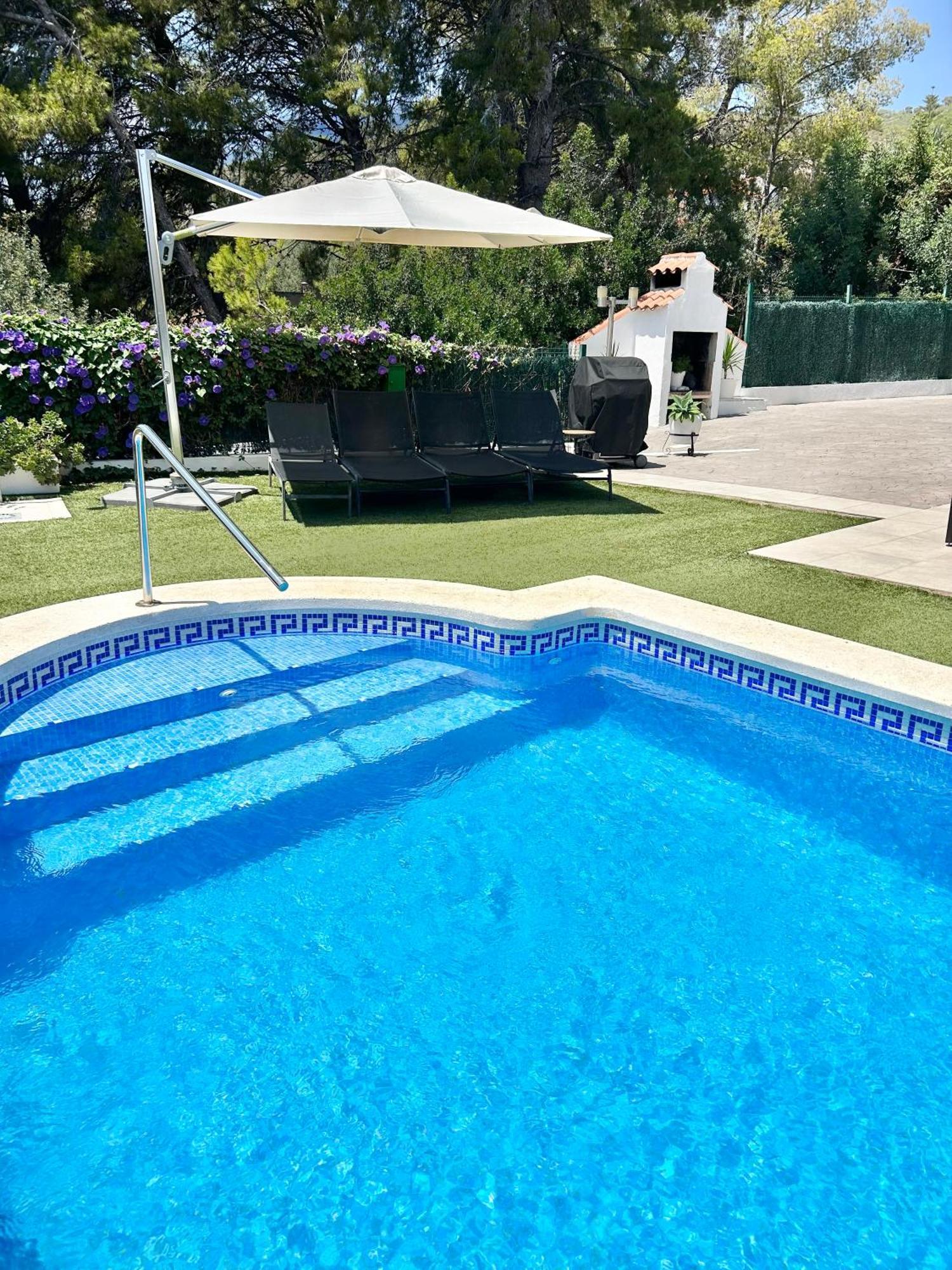 Chalet Con Piscina Privada En Alcocebre 阿尔考斯布里 外观 照片